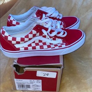 Men checkered vans